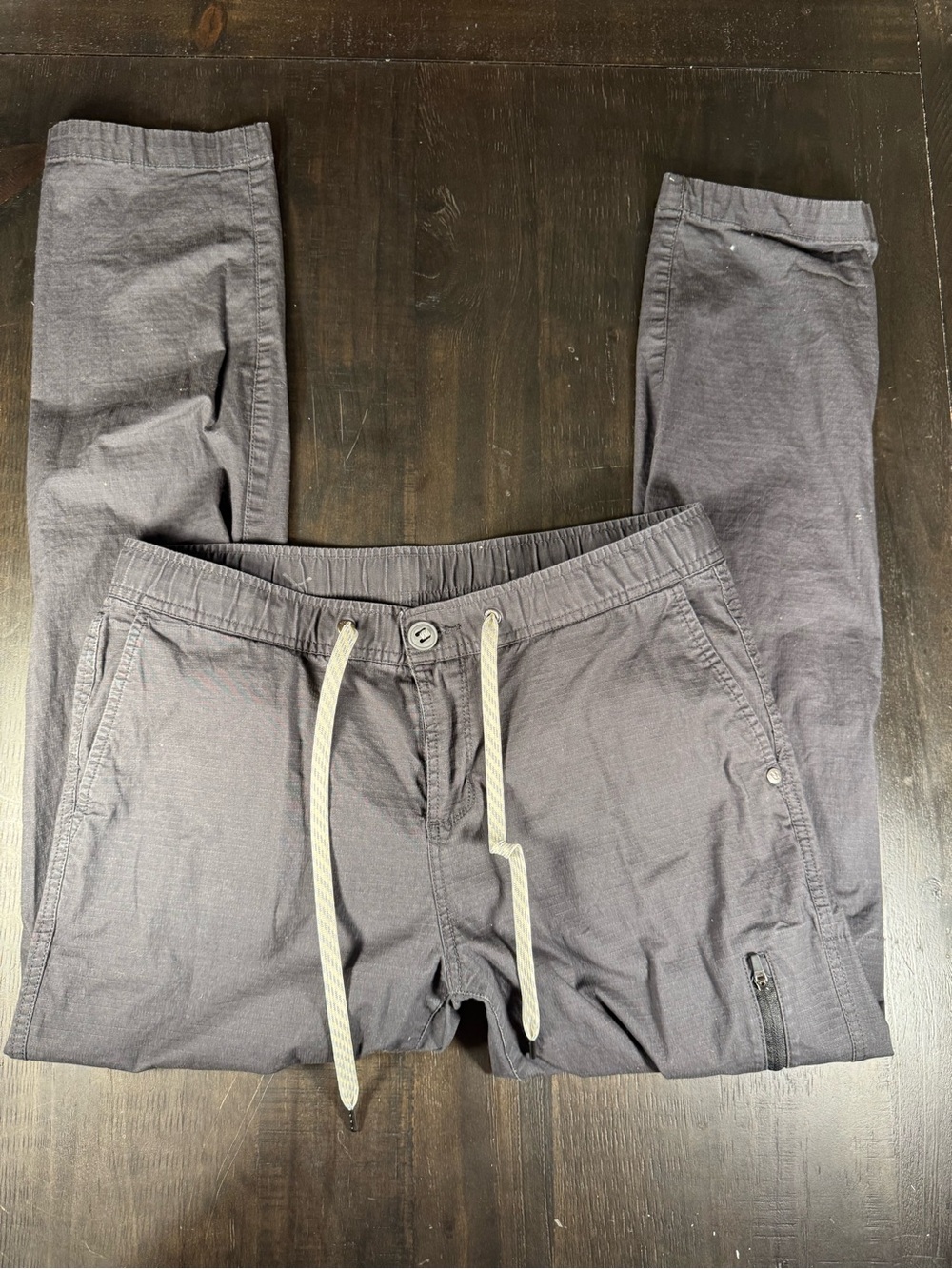 Vuori Ripstop Pants Charcoal Gray Women's Size Medium VW401 Hiking Gorpcore